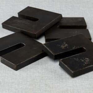 BUP1<br> Slotted Back-up Plate for SCLO Single Cavity Lock-offs (Box of 8)